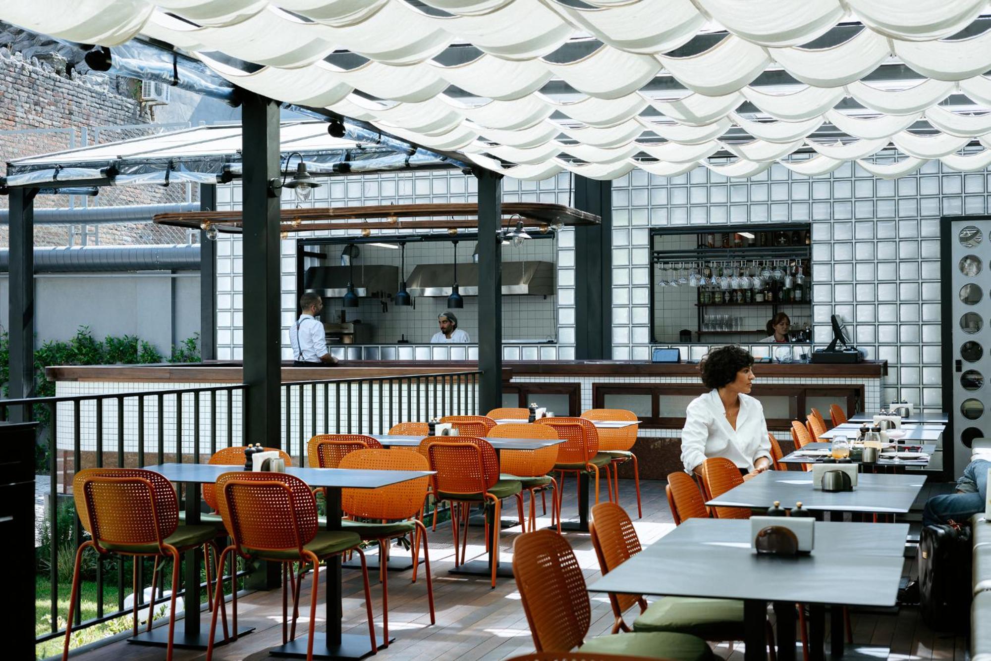 Hotel Twenties Tbilisi - Stay & Dine Экстерьер фото